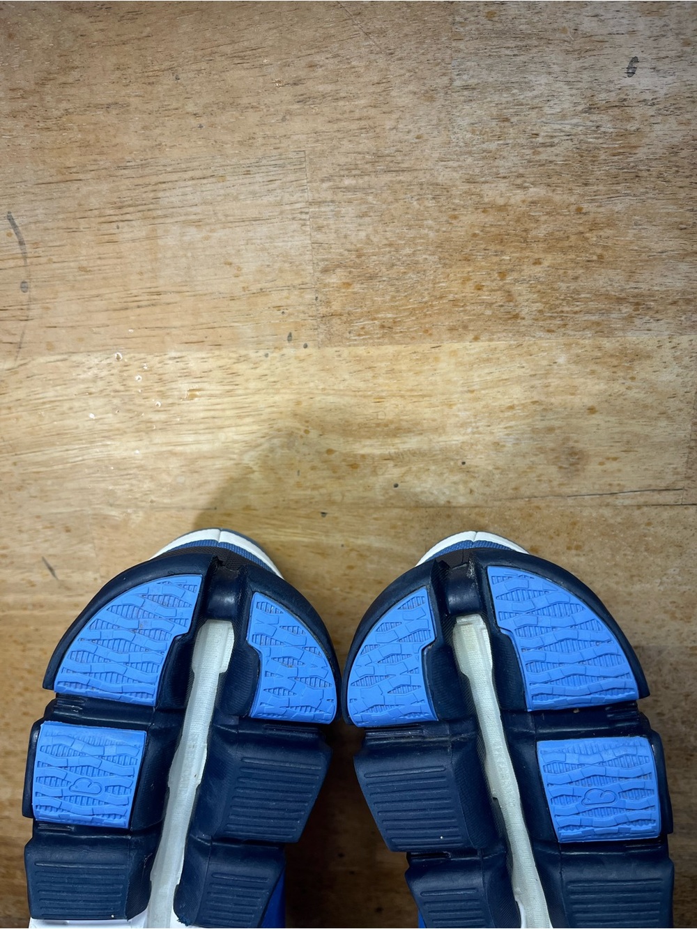 On CloudFlow 3.0 REFLECTIVE Womens Size 8 Running Shoes Sneakers Blue White - Picture 9 of 12